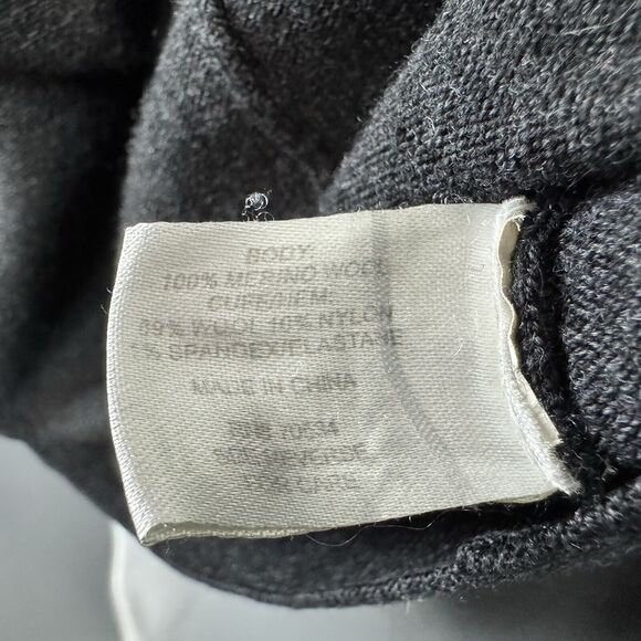 Orvis Men's Merino Wool‎ V Neck Sweater Size L Dark Gray Outdoor - Picture 5 of 7